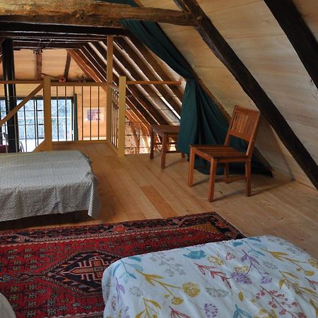 Gite Le Couderc De Coubisou, Grange Renovee Buitenkant foto