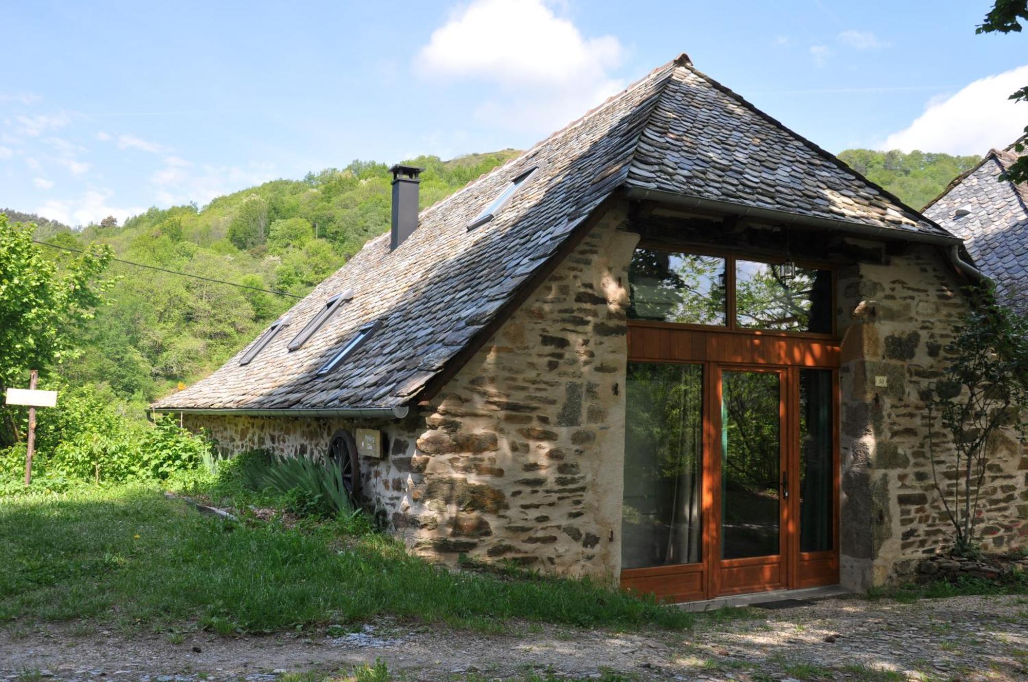Gite Le Couderc De Coubisou, Grange Renovee Buitenkant foto